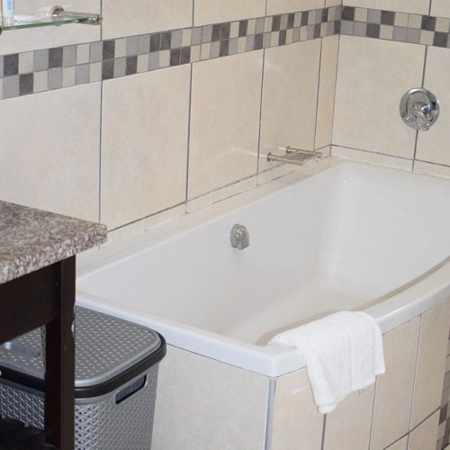 Unit-type-4-Sunrise-beach-resort-amanzimtoti-winklespruit-holiday-accommodation-self-catering-our-units-square-hero-4
